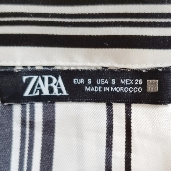 Zara Vertical Stripe Oversized Satin Button Down Preppy Acadamia S - Picture 5 of 5